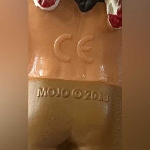 Mojo native american 3 1/2” figurine made in 2013 - Picture 9 of 9